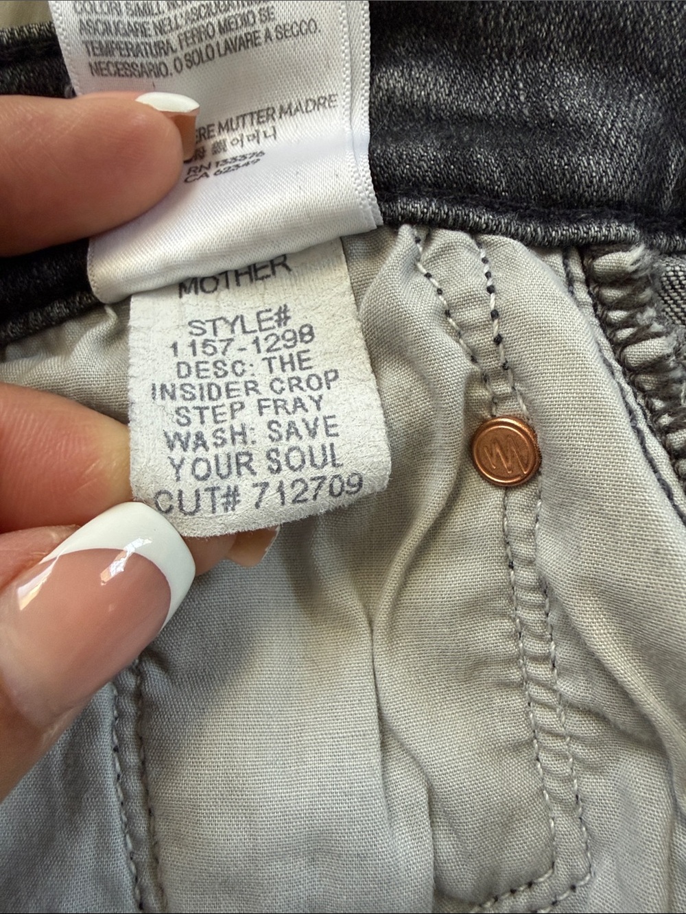 MOTHER “The Insider Crop Step Fray” Save Your Soul Jeans Size 27 - Picture 13 of 16